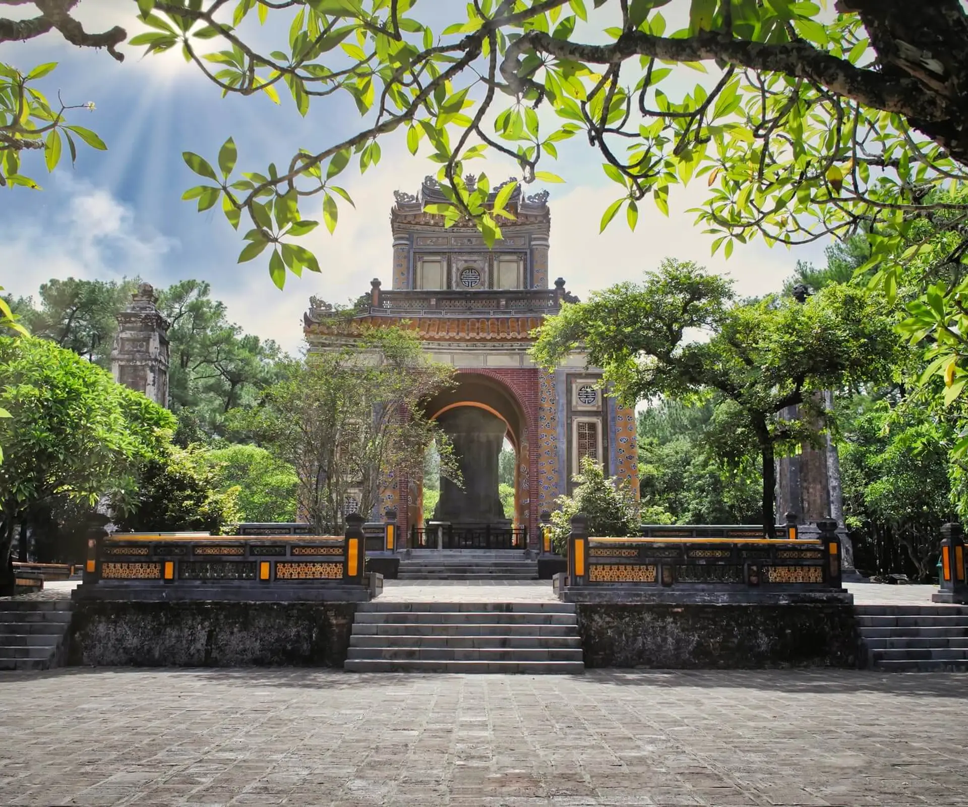 Hue Cycling Tour 1 Day